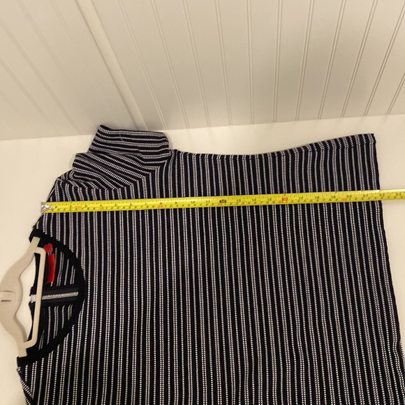 Hugo Boss black and white short sleeve top - Picture 6 of 7